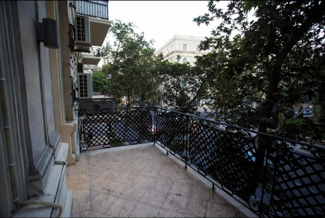 Central Apartment باكو المظهر الخارجي الصورة