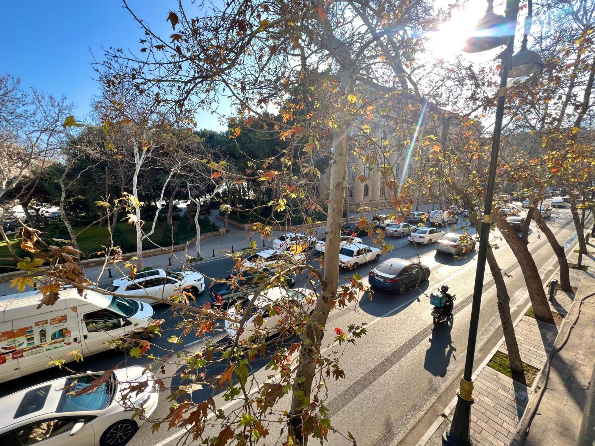 Central Apartment باكو المظهر الخارجي الصورة